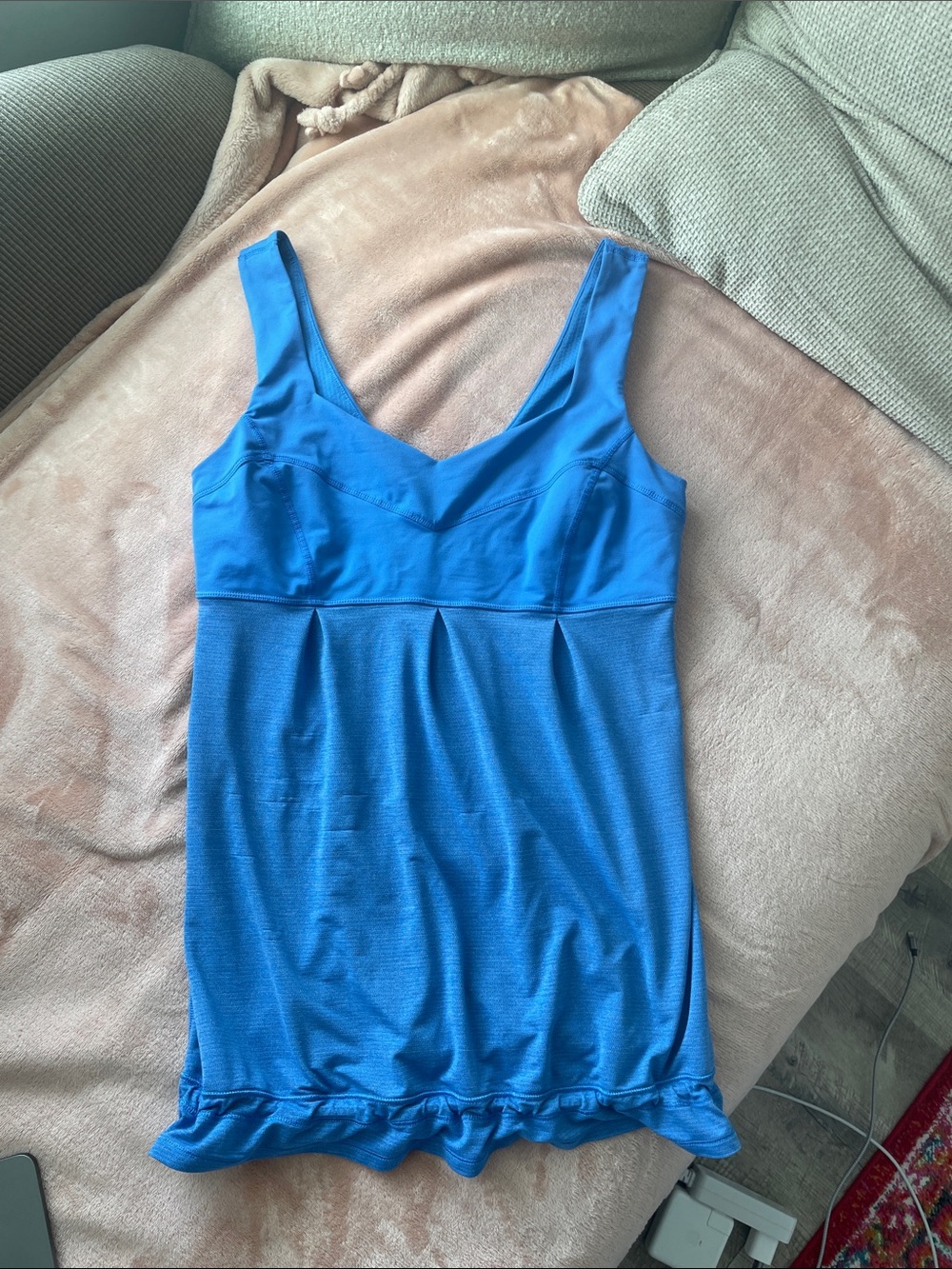 Lululemon Run Tame Me Blue Tank size 8